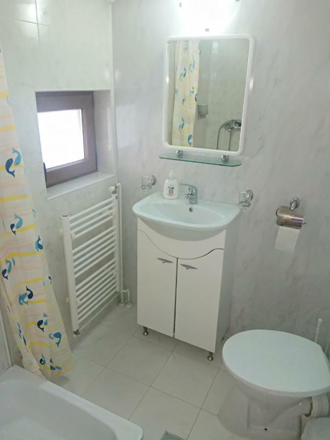 Casa Alexandru Hotel อาซูกา ภายนอก รูปภาพ